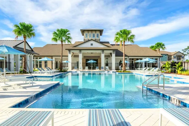 Community swimming pool in Clermont FL used by Poolskool USA for private swim lessons, water safety training, and beginner swim instruction